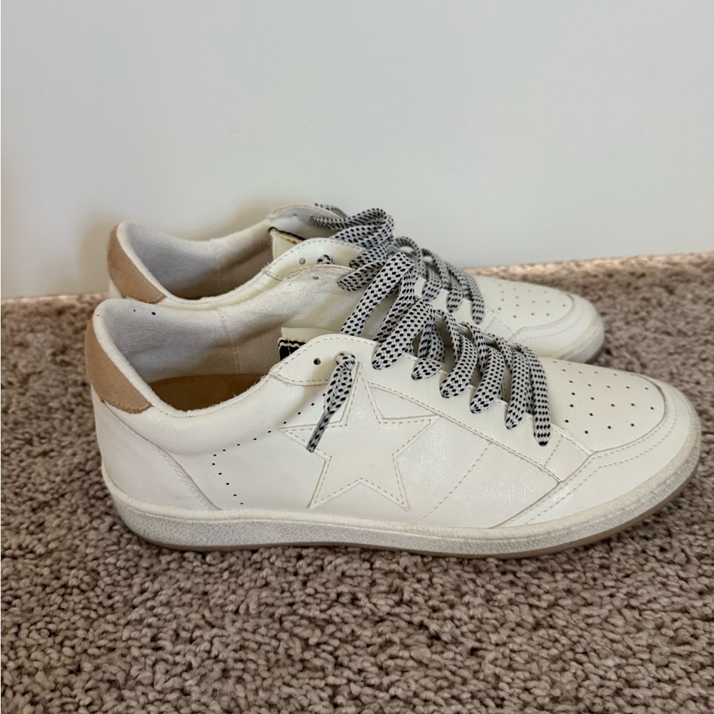 ShuShop Sneakers, size 9